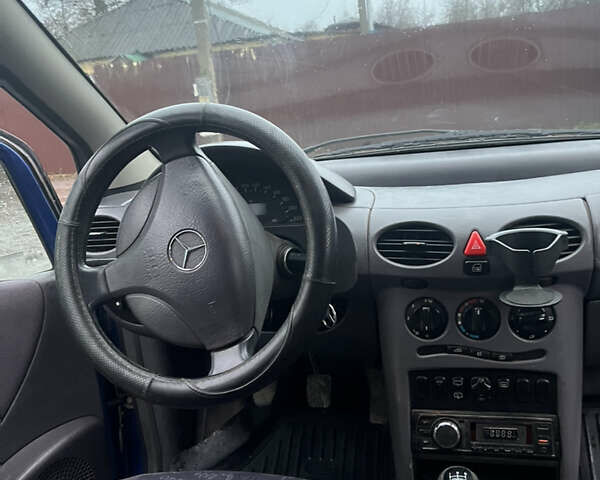 Синій Мерседес А клас, об'ємом двигуна 1.6 л та пробігом 228 тис. км за 1200 $, фото 11 на Automoto.ua