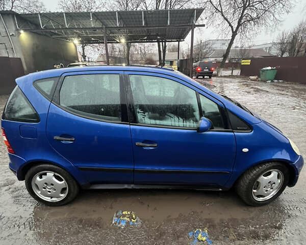 Синій Мерседес А клас, об'ємом двигуна 1.6 л та пробігом 228 тис. км за 1200 $, фото 1 на Automoto.ua