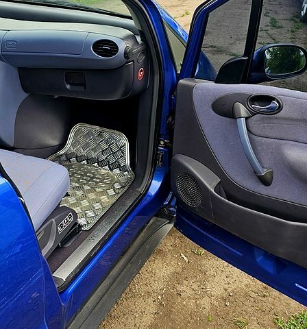 Синій Мерседес А клас, об'ємом двигуна 1.7 л та пробігом 340 тис. км за 3200 $, фото 4 на Automoto.ua