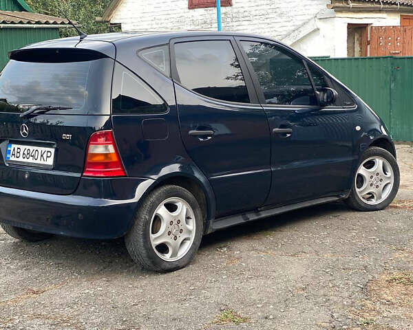Мерседес А класс 1999 в Виннице на Automoto.ua Синий Мерседес А класс, объемом двигателя 1.6 л и пробегом 300 тыс. км за 3000 $, фото 10 на Automoto.ua