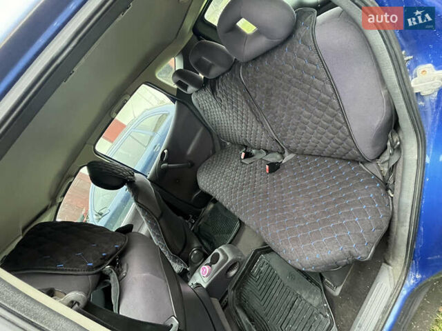 Синий Мерседес А класс, объемом двигателя 1.69 л и пробегом 316 тыс. км за 3000 $, фото 3 на Automoto.ua