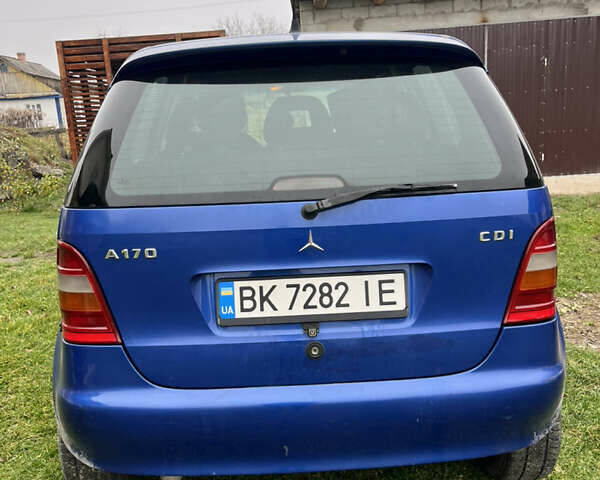 Синий Мерседес А класс, объемом двигателя 1.69 л и пробегом 316 тыс. км за 3000 $, фото 5 на Automoto.ua