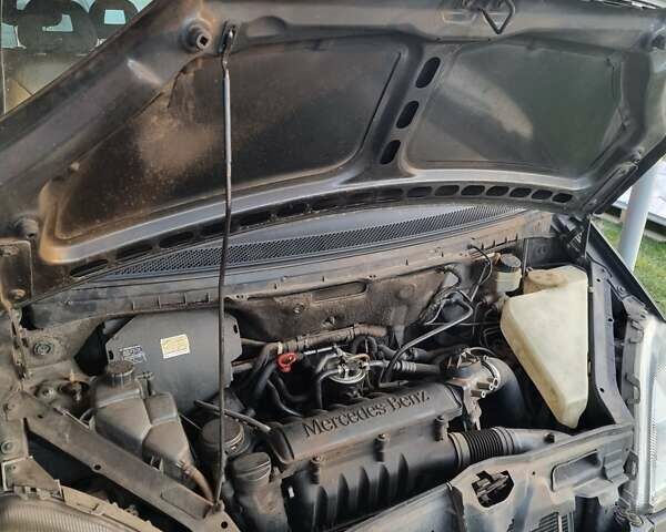 Синій Мерседес А клас, об'ємом двигуна 1.69 л та пробігом 204 тис. км за 2000 $, фото 17 на Automoto.ua