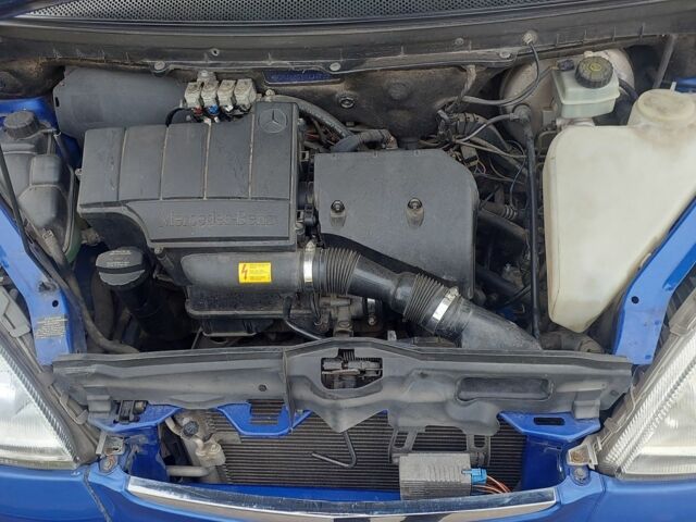 Синий Мерседес А класс, объемом двигателя 1.6 л и пробегом 200 тыс. км за 3600 $, фото 10 на Automoto.ua