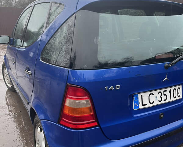 Синій Мерседес А клас, об'ємом двигуна 1.6 л та пробігом 228 тис. км за 1200 $, фото 4 на Automoto.ua