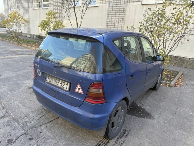 Синий Мерседес А класс, объемом двигателя 1.7 л и пробегом 300 тыс. км за 700 $, фото 2 на Automoto.ua