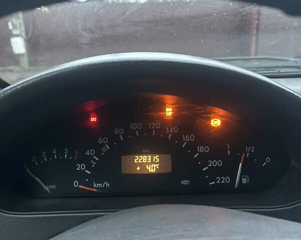 Синій Мерседес А клас, об'ємом двигуна 1.6 л та пробігом 228 тис. км за 1200 $, фото 13 на Automoto.ua