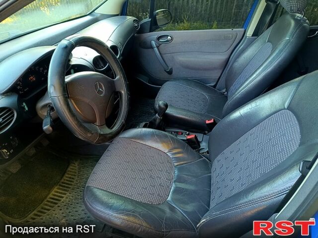 Синій Мерседес А клас, об'ємом двигуна 1.4 л та пробігом 250 тис. км за 2800 $, фото 4 на Automoto.ua