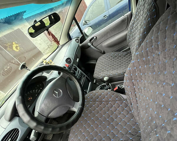 Синий Мерседес А класс, объемом двигателя 1.69 л и пробегом 316 тыс. км за 3000 $, фото 4 на Automoto.ua