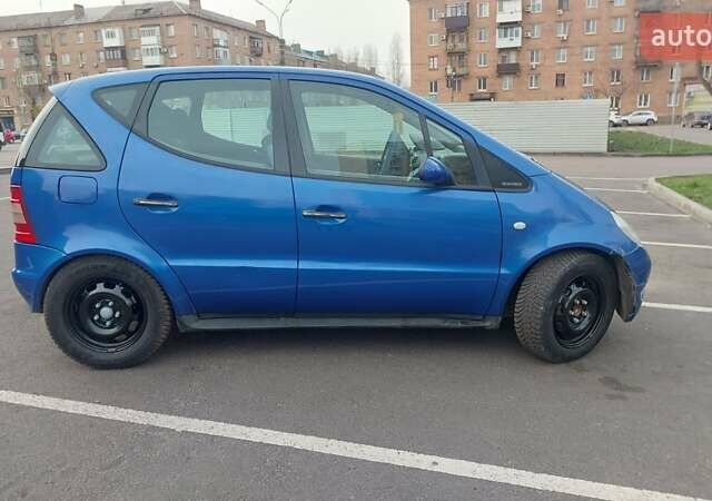Синій Мерседес А клас, об'ємом двигуна 1.6 л та пробігом 200 тис. км за 3600 $, фото 1 на Automoto.ua