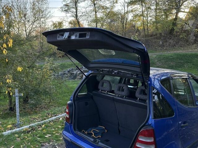 Мерседес А класс 1999 в Звенигородка на Automoto.ua Синий Мерседес А класс, объемом двигателя 1.9 л и пробегом 280 тыс. км за 2550 $, фото 7 на Automoto.ua