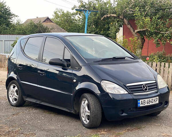 Мерседес А класс 1999 в Виннице на Automoto.ua Синий Мерседес А класс, объемом двигателя 1.6 л и пробегом 300 тыс. км за 3000 $, фото 9 на Automoto.ua