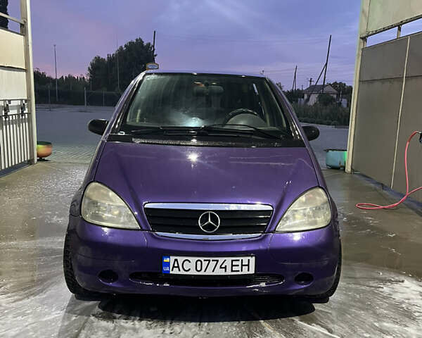 Синій Мерседес А клас, об'ємом двигуна 1.69 л та пробігом 300 тис. км за 2500 $, фото 10 на Automoto.ua