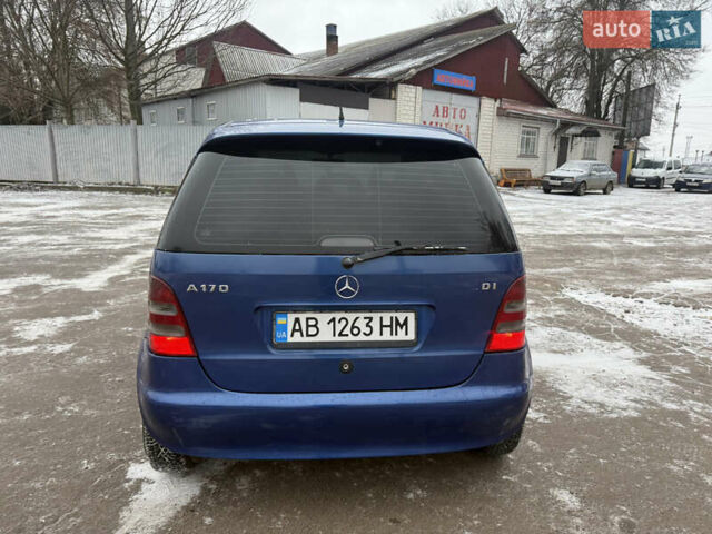 Синий Мерседес А класс, объемом двигателя 1.7 л и пробегом 200 тыс. км за 3000 $, фото 5 на Automoto.ua