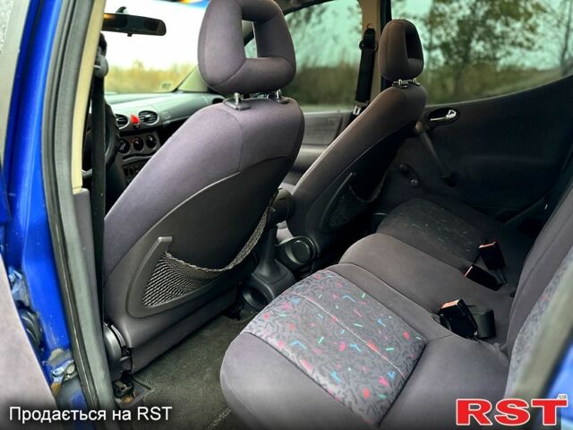 Синій Мерседес А клас, об'ємом двигуна 1.6 л та пробігом 235 тис. км за 3500 $, фото 10 на Automoto.ua