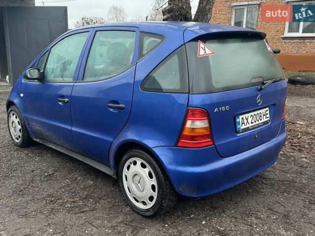 Синий Мерседес А класс, объемом двигателя 1.6 л и пробегом 225 тыс. км за 2700 $, фото 3 на Automoto.ua