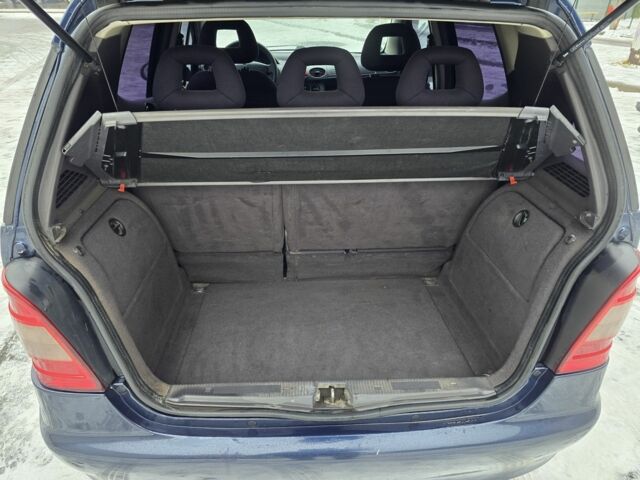 Синій Мерседес А клас, об'ємом двигуна 1.4 л та пробігом 260 тис. км за 2500 $, фото 13 на Automoto.ua