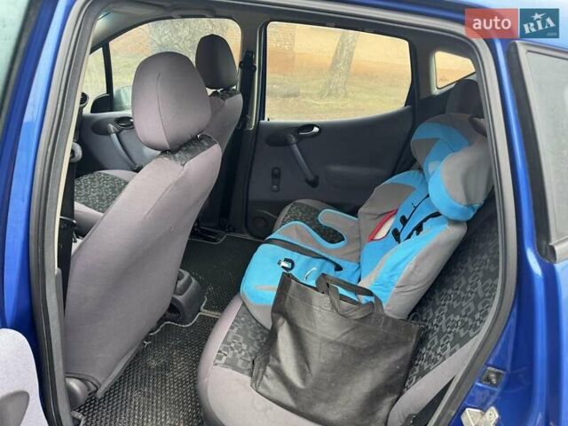 Синий Мерседес А класс, объемом двигателя 1.6 л и пробегом 225 тыс. км за 2700 $, фото 10 на Automoto.ua