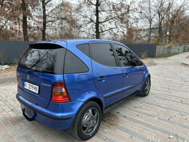 Синий Мерседес А класс, объемом двигателя 1.6 л и пробегом 235 тыс. км за 3500 $, фото 2 на Automoto.ua