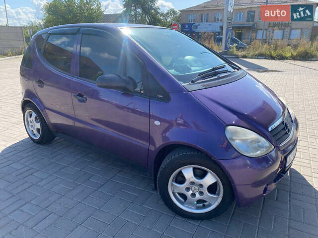 Синій Мерседес А клас, об'ємом двигуна 1.69 л та пробігом 300 тис. км за 2500 $, фото 1 на Automoto.ua