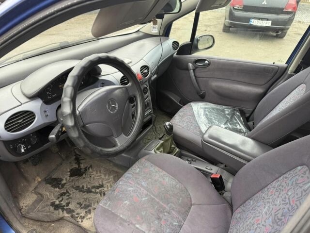 Синий Мерседес А класс, объемом двигателя 1.7 л и пробегом 10 тыс. км за 750 $, фото 2 на Automoto.ua