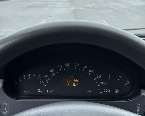 Синий Мерседес А класс, объемом двигателя 1.4 л и пробегом 237 тыс. км за 3900 $, фото 29 на Automoto.ua