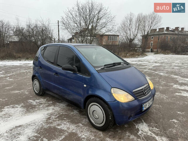 Синий Мерседес А класс, объемом двигателя 1.7 л и пробегом 200 тыс. км за 3000 $, фото 3 на Automoto.ua