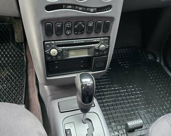 Синій Мерседес А клас, об'ємом двигуна 1.4 л та пробігом 260 тис. км за 2500 $, фото 19 на Automoto.ua