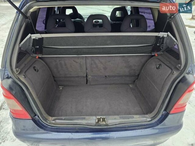 Синій Мерседес А клас, об'ємом двигуна 1.4 л та пробігом 260 тис. км за 2500 $, фото 26 на Automoto.ua