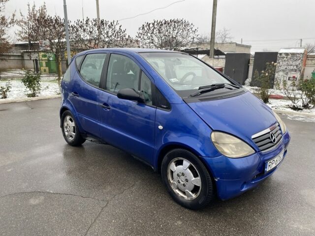 Синий Мерседес А класс, объемом двигателя 1.7 л и пробегом 220 тыс. км за 1750 $, фото 5 на Automoto.ua