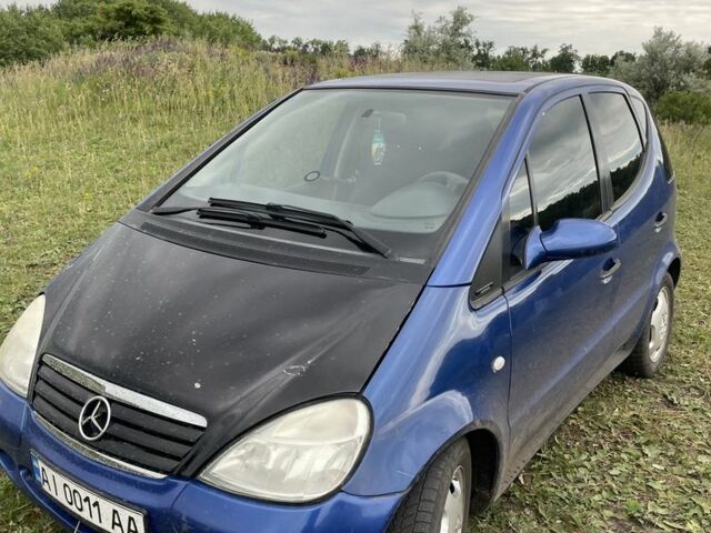 Синій Мерседес А клас, об'ємом двигуна 1.6 л та пробігом 200 тис. км за 2100 $, фото 5 на Automoto.ua