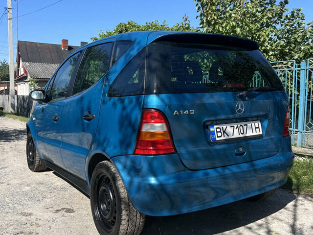 Синій Мерседес А клас, об'ємом двигуна 1.4 л та пробігом 190 тис. км за 3850 $, фото 6 на Automoto.ua