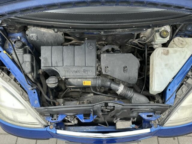 Синий Мерседес А класс, объемом двигателя 1.6 л и пробегом 235 тыс. км за 3500 $, фото 23 на Automoto.ua