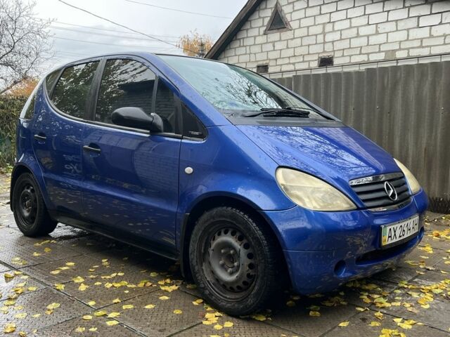 Синий Мерседес А класс, объемом двигателя 1.4 л и пробегом 230 тыс. км за 3500 $, фото 3 на Automoto.ua