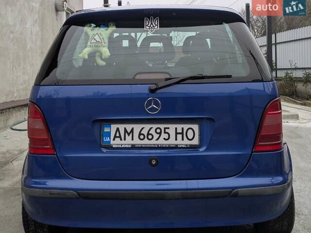 Синий Мерседес А класс, объемом двигателя 1.9 л и пробегом 221 тыс. км за 3250 $, фото 4 на Automoto.ua