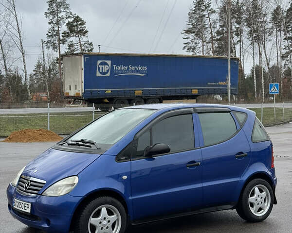 Синий Мерседес А класс, объемом двигателя 1.4 л и пробегом 237 тыс. км за 3900 $, фото 2 на Automoto.ua