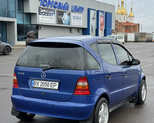 Синий Мерседес А класс, объемом двигателя 1.4 л и пробегом 237 тыс. км за 3900 $, фото 12 на Automoto.ua