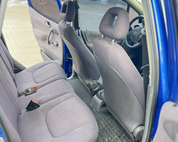 Синій Мерседес А клас, об'ємом двигуна 1.69 л та пробігом 25 тис. км за 2900 $, фото 15 на Automoto.ua