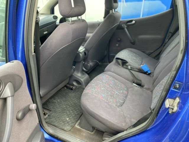 Синий Мерседес А класс, объемом двигателя 1.7 л и пробегом 220 тыс. км за 1750 $, фото 16 на Automoto.ua