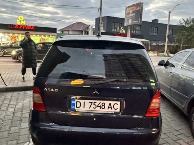 Мерседес А класс 2000 в Одессе на Automoto.ua Синий Мерседес А класс, объемом двигателя 1.4 л и пробегом 259 тыс. км за 1999 $, фото 6 на Automoto.ua