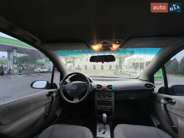 Синій Мерседес А клас, об'ємом двигуна 1.7 л та пробігом 201 тис. км за 3100 $, фото 11 на Automoto.ua