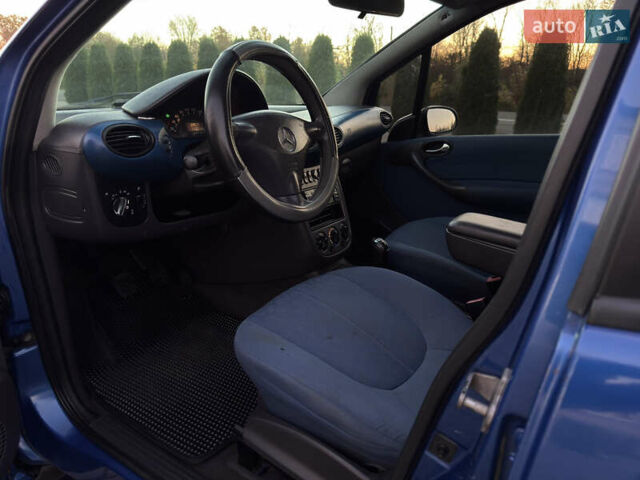 Мерседес А клас 2001 у Чернівцях на Automoto.ua Синій Мерседес А клас, об'ємом двигуна 1.7 л та пробігом 340 тис. км за 2750 $, фото 19 на Automoto.ua