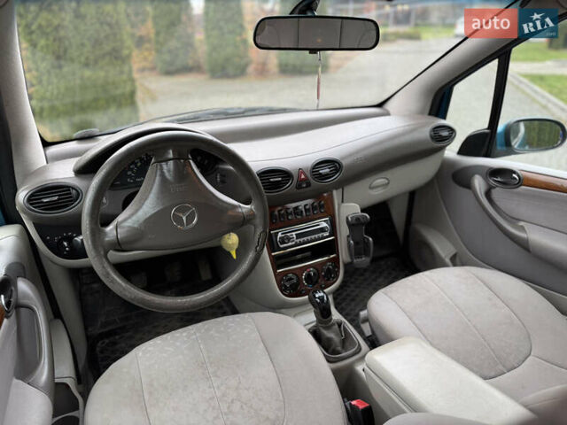 Синий Мерседес А класс, объемом двигателя 1.7 л и пробегом 355 тыс. км за 2950 $, фото 6 на Automoto.ua