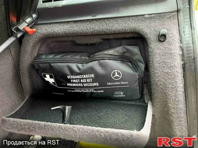 Синий Мерседес А класс, объемом двигателя 1.7 л и пробегом 300 тыс. км за 3600 $, фото 2 на Automoto.ua