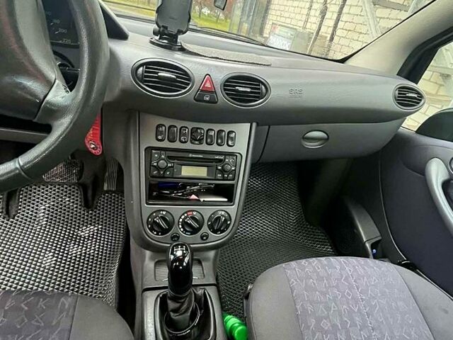 Синий Мерседес А класс, объемом двигателя 1.7 л и пробегом 300 тыс. км за 3600 $, фото 10 на Automoto.ua