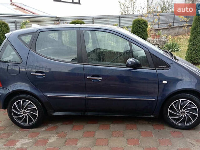 Синий Мерседес А класс, объемом двигателя 1.4 л и пробегом 235 тыс. км за 2950 $, фото 6 на Automoto.ua