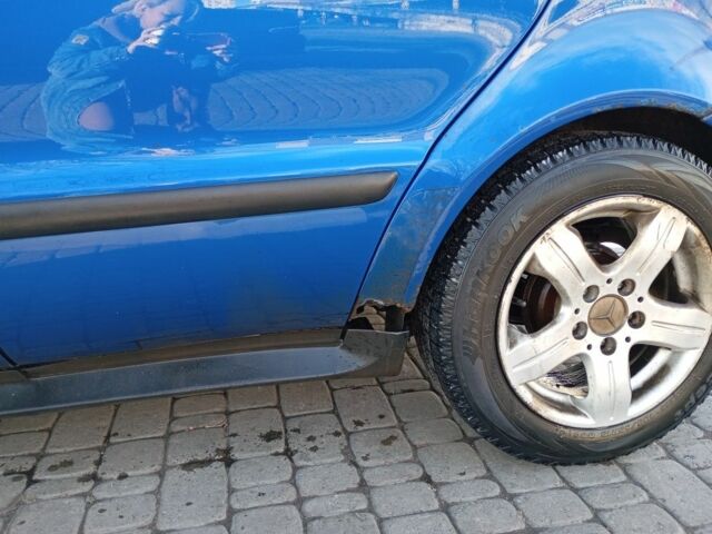 Синий Мерседес А класс, объемом двигателя 1.6 л и пробегом 268 тыс. км за 3200 $, фото 3 на Automoto.ua