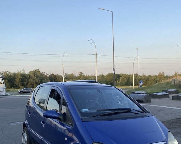 Синій Мерседес А клас, об'ємом двигуна 1.7 л та пробігом 344 тис. км за 1800 $, фото 1 на Automoto.ua