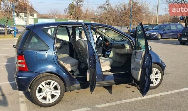 Синій Мерседес А клас, об'ємом двигуна 1.69 л та пробігом 310 тис. км за 4000 $, фото 14 на Automoto.ua