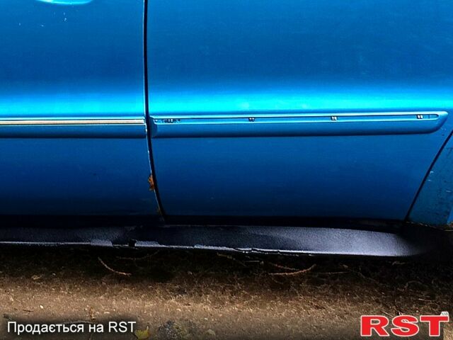 Синий Мерседес А класс, объемом двигателя 1.7 л и пробегом 300 тыс. км за 1850 $, фото 4 на Automoto.ua